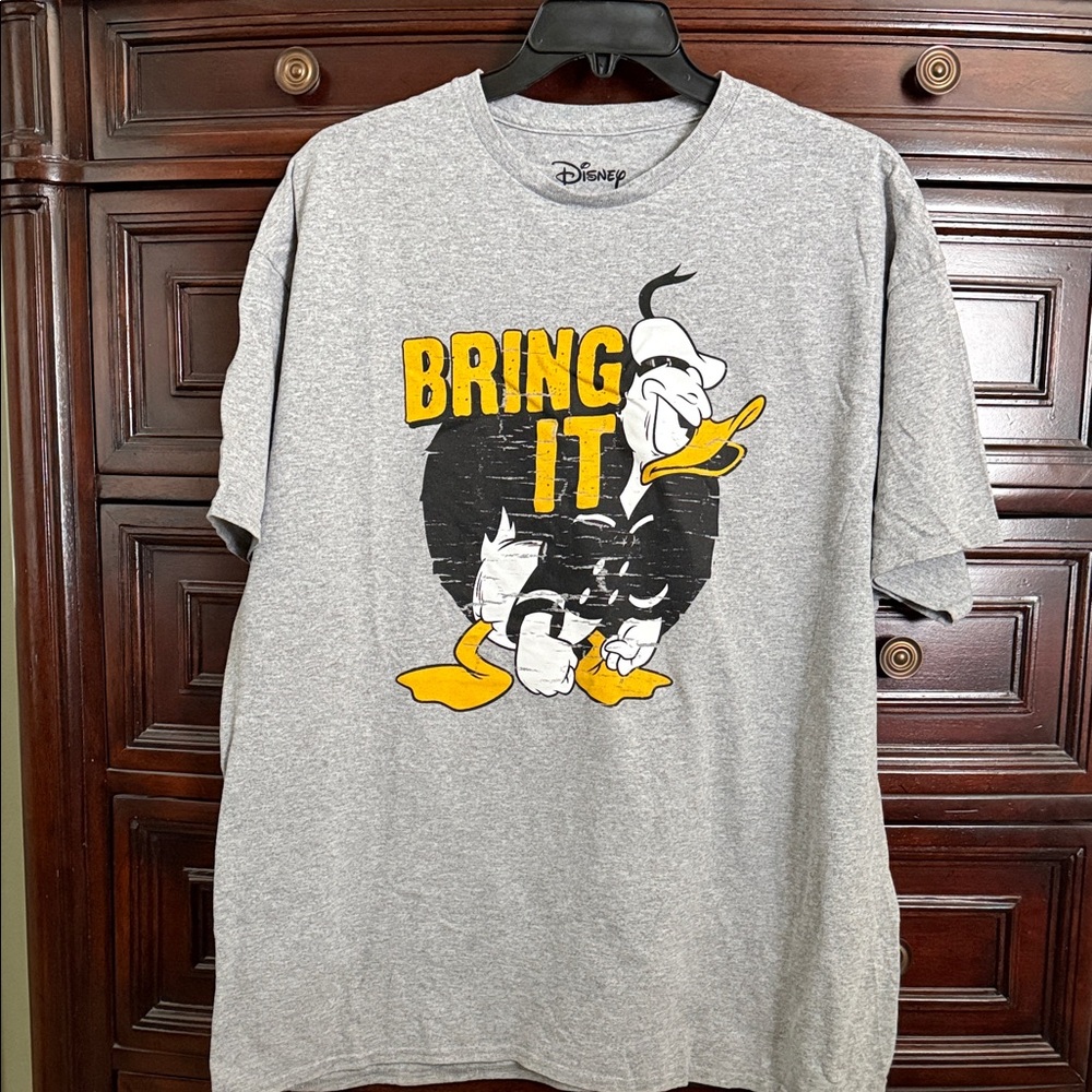 Disney Donald Duck Gray 'Bring It' Graphic Tee
